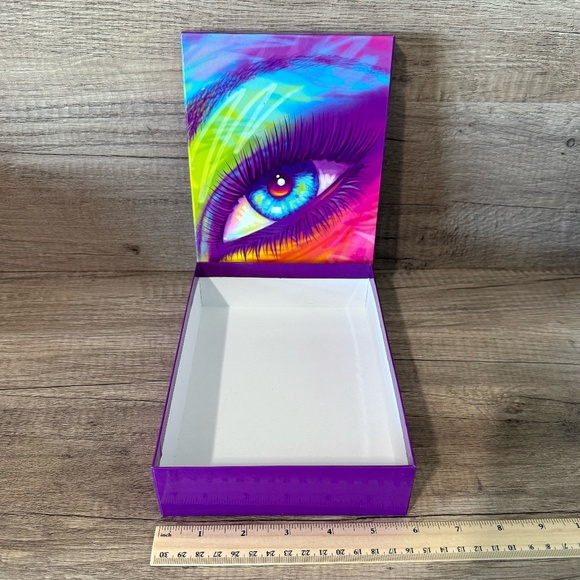 Assortment of Small Decorative Boxes - Picture 10 of 15